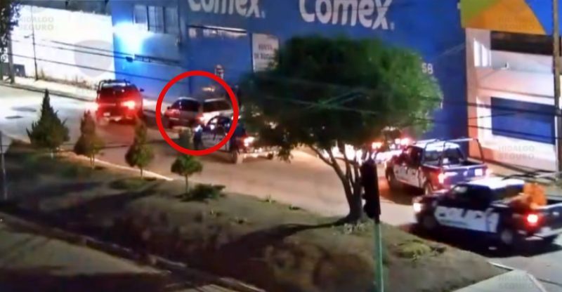 Así fueron atrapados tres presuntos ladrones de auto en Pachuca