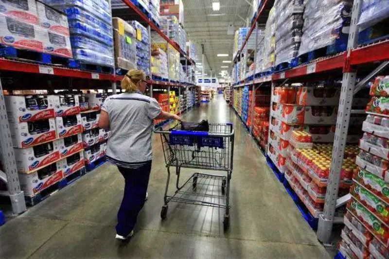 Así roban en pasillos de tiendas de autoservicio de Pachuca durante la contingencia