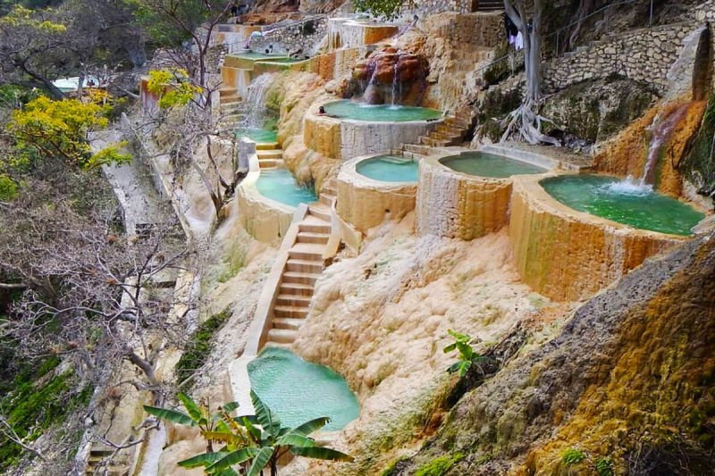 Aparece Grutas Tolantongo en Top 10 de aguas termales instagrameables del mundo
