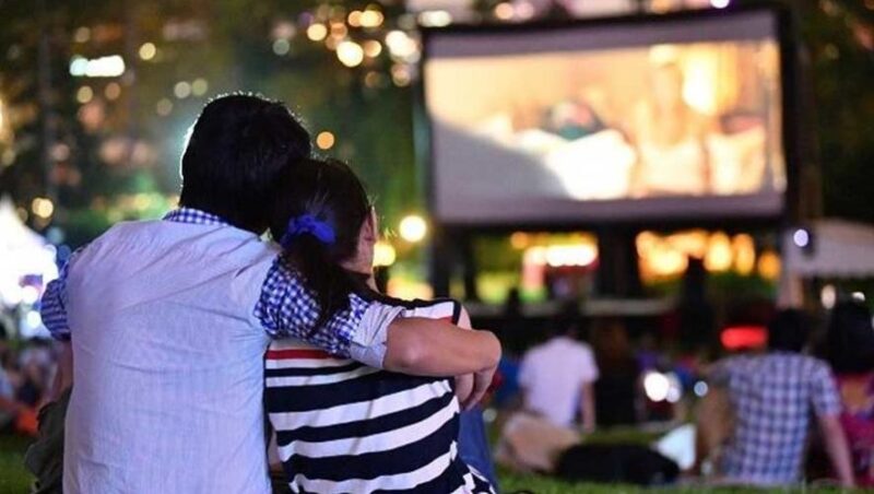Cine al aire libre y noche de estrellas en Pachuca
