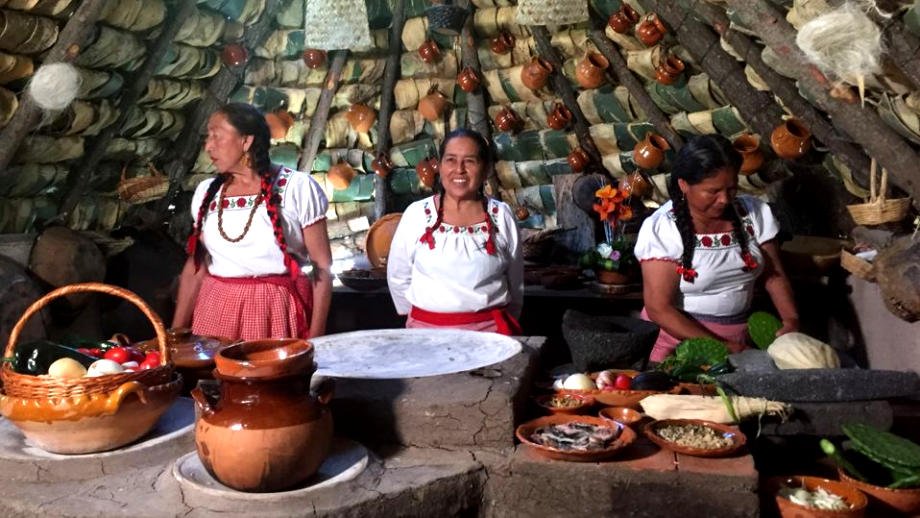 Cocineras otomíes de Hidalgo ganan concurso nacional gastronómico