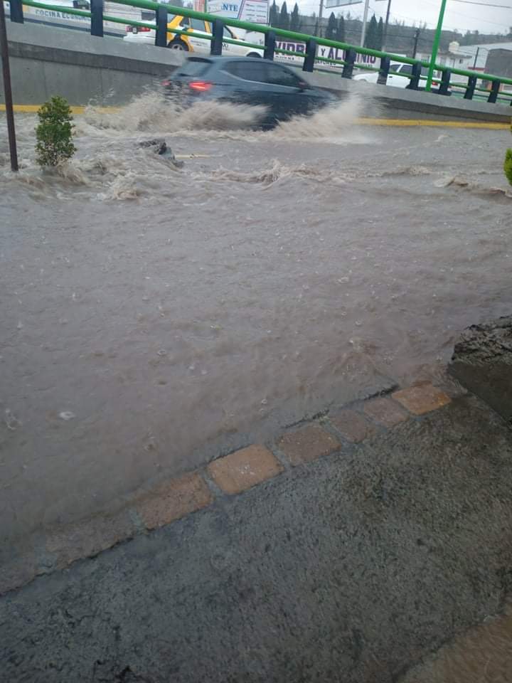 #FotosYVideos: Llueve sobre mojado en Pachuca; otro aguacero colapsa la ciudad