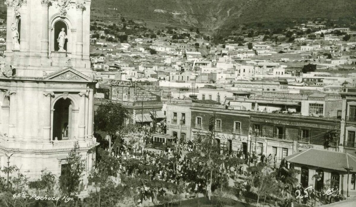Fotos antiguas del Reloj de Pachuca para celebrar su 111 aniversario