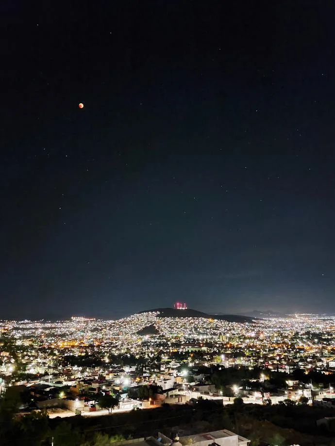 #Galería: Así se vio el eclipse de Luna de sangre en Pachuca 8 #Galería: Así se vio el eclipse de Luna de sangre en Pachuca