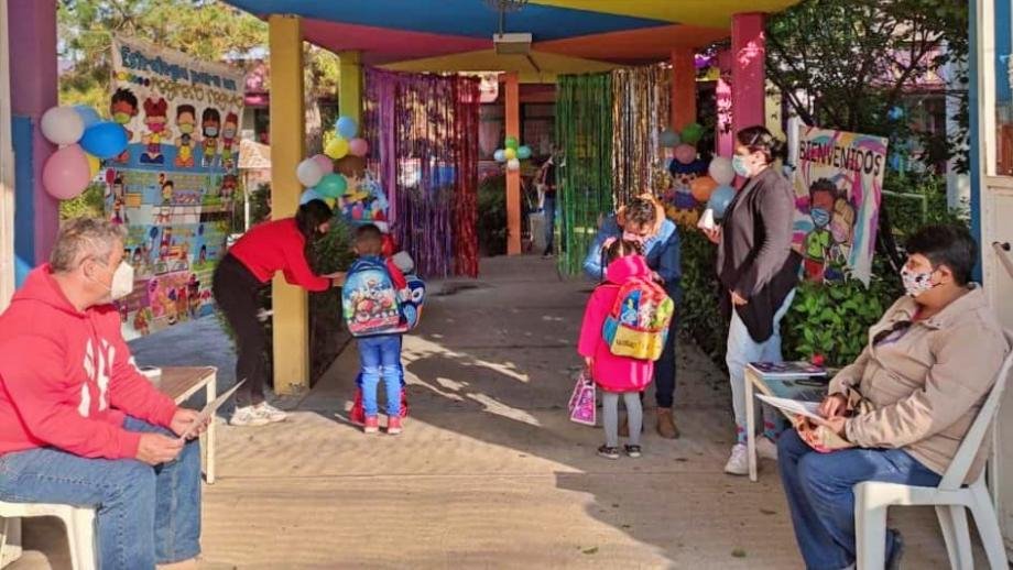 Filtro escolar en Hidalgo para prevenir y detectar hepatitis aguda grave
