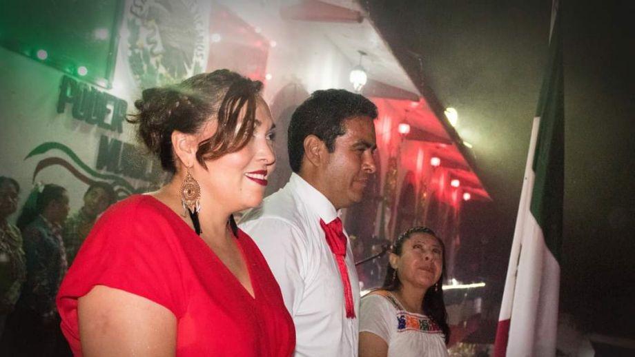 '¡Viva Sor Juana Inés de Domínguez!': Alcalde hidalguense se confunde durante el Grito (video)