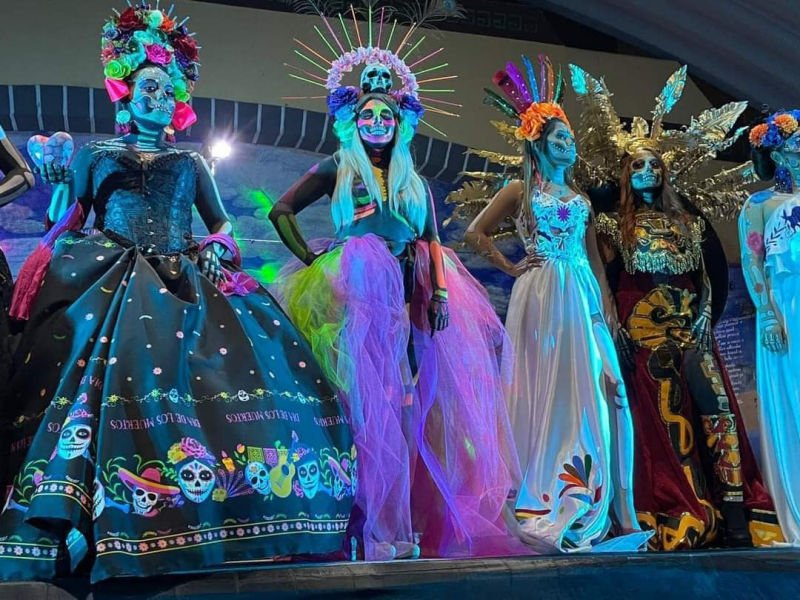 ¡Espectacular! Así fue el desfile de catrinas de Tula (fotos)