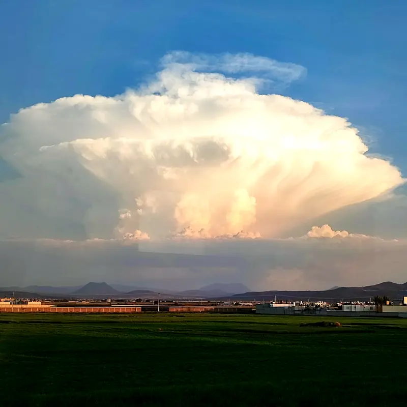 La impresionante nube tipo explosión que se vio en Pachuca y alrededores 11 La impresionante nube tipo explosión que se vio en Pachuca y alrededores
