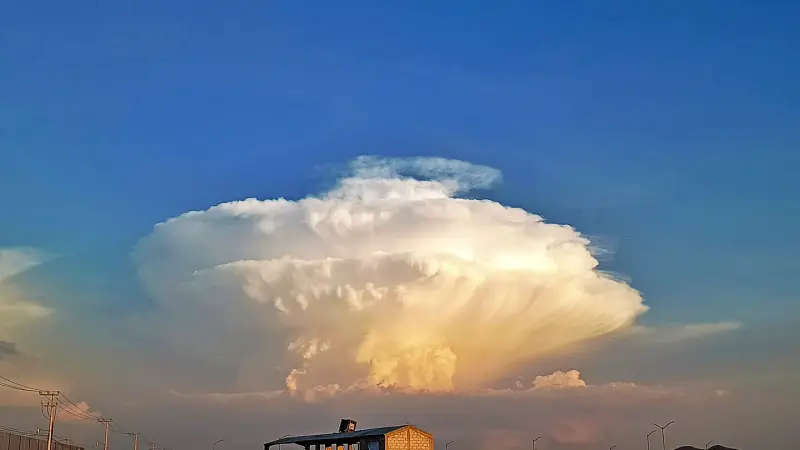 La impresionante nube tipo explosión que se vio en Pachuca y alrededores 14 La impresionante nube tipo explosión que se vio en Pachuca y alrededores