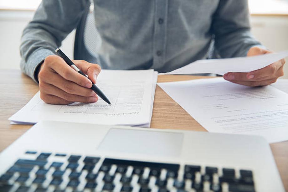 Ofrecen empleo en Pachuca para laborar en administración pública; sueldo de $7.283