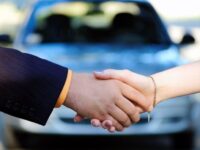No te arriesgues al comprar o vender un auto; así puedes hacer la transacción en Pachuca con apoyo de la policía