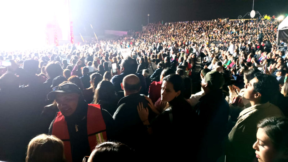 Caos en concierto de Marco Antonio Solís en Pachuca