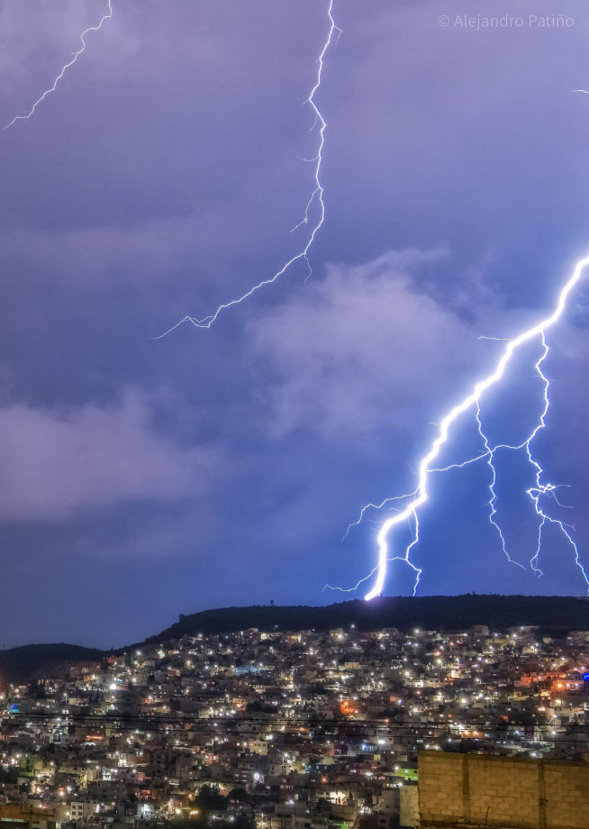 Se cae el cielo este miércoles en Pachuca (fotos y videos)