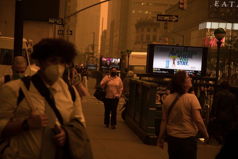 #Galería: Como película apocalíptica, el cielo de Nueva York se tiñe de naranja 5 #Galería: Como película apocalíptica, el cielo de Nueva York se tiñe de naranja