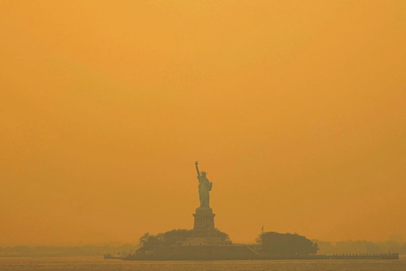 #Galería: Como película apocalíptica, el cielo de Nueva York se tiñe de naranja 9 #Galería: Como película apocalíptica, el cielo de Nueva York se tiñe de naranja