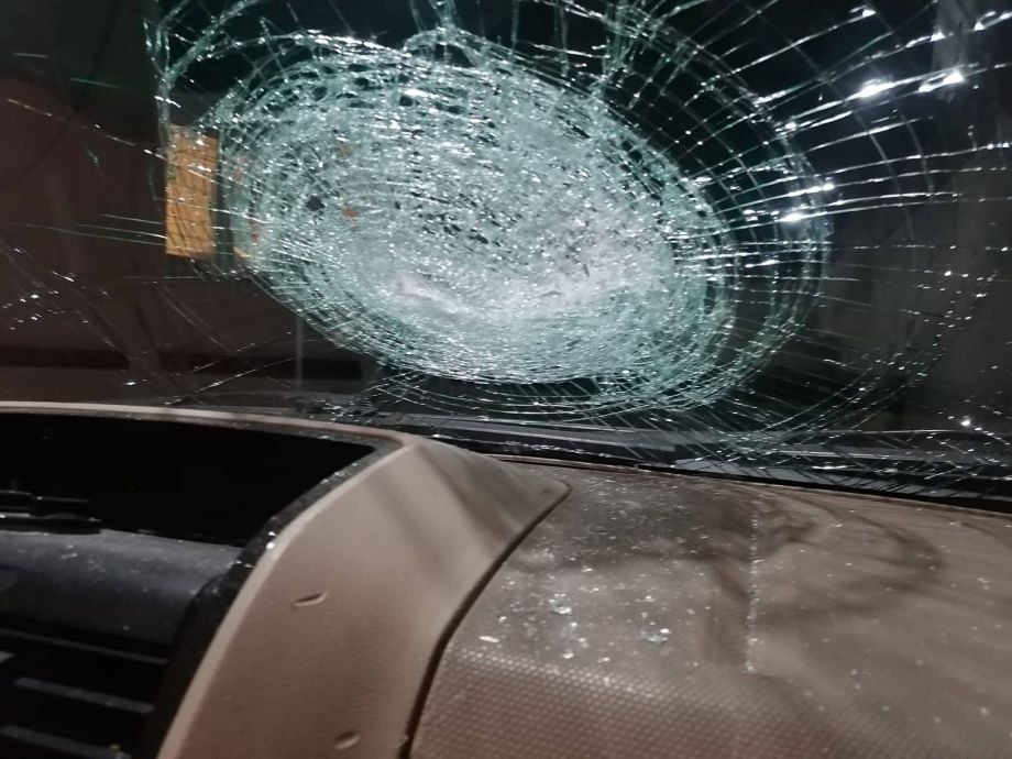 Otra vez, lanzan piedras a vehículos en viaducto Río de las Avenidas
