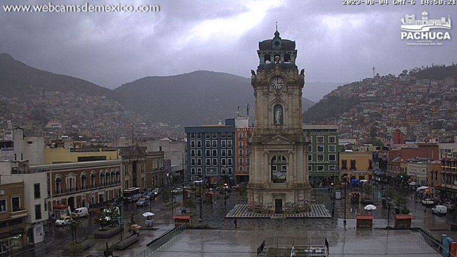 #Aguacero ⛈️ Se desata intensa lluvia en Pachuca | Fotos y video