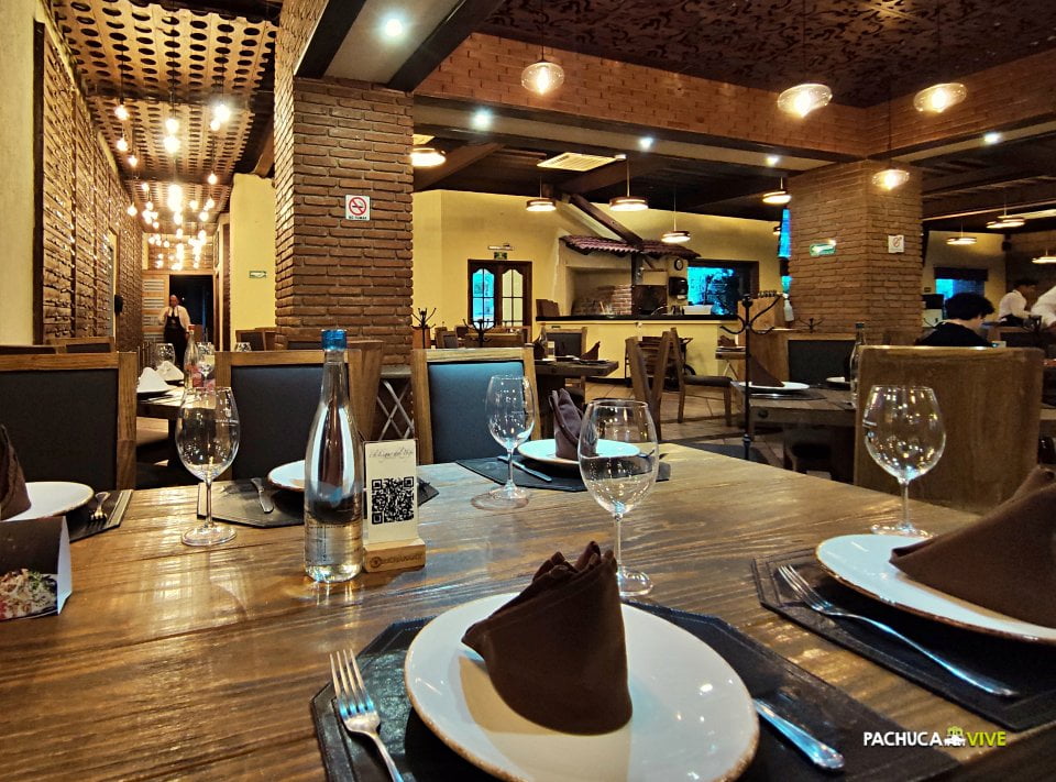 #DíaDelParrillero 🥩 'El Rolas' lleva 23 años liderando la reconocida parrilla de El Lugar del Bife