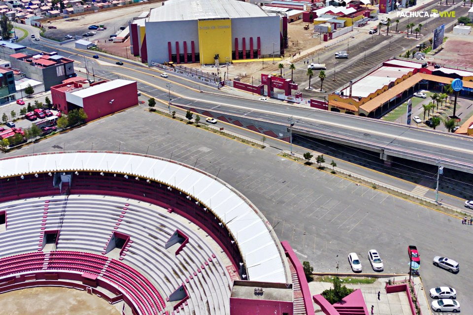 Emergencia en la plaza de Toros de Pachuca: hombre cae de la planta alta