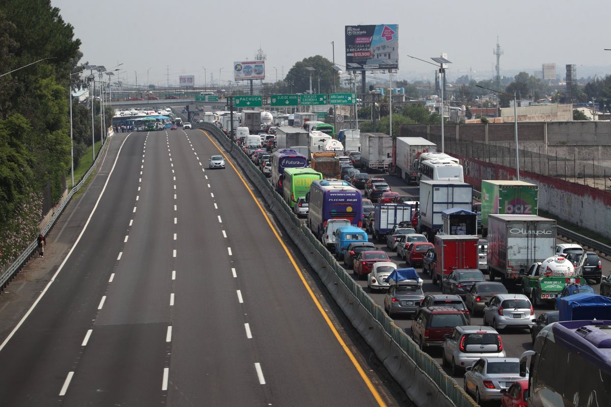 #TómaloEnCuenta ⚠ Transportistas anuncian bloqueo total de la México-Pachuca por manifestación