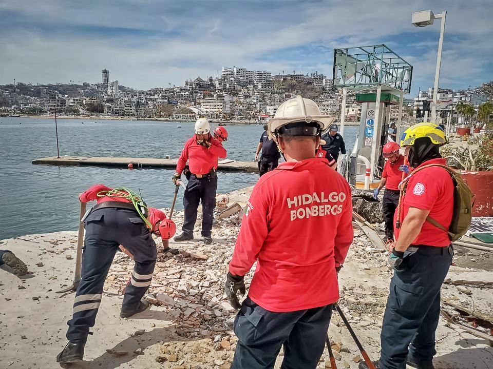 Hidalgo moviliza víveres y apoyo de rescate para damnificados de Guerrero