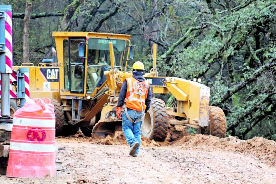 Otra tragedia en la Real del Monte - Huasca: fallece trabajador atropellado por maquinaria; el operador huyó