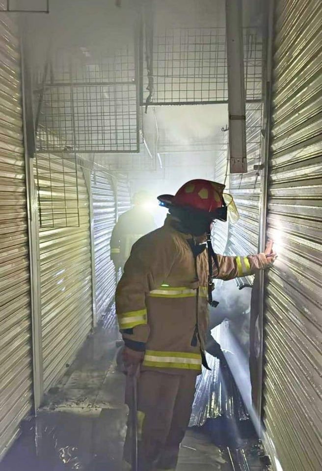 ¡Arde 'la Fayuca'! Se incendian locales en el mercado Miguel Hidalgo de Pachuca