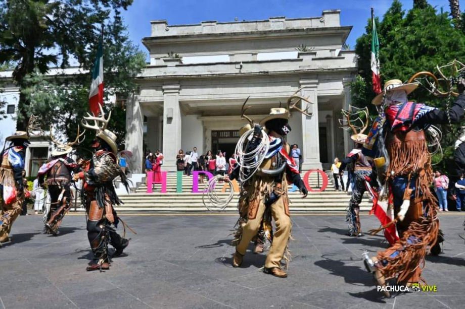 ¡Invasión cultural en la CDMX! Hidalgo conquista con su magia Los Pinos | Fotos y video