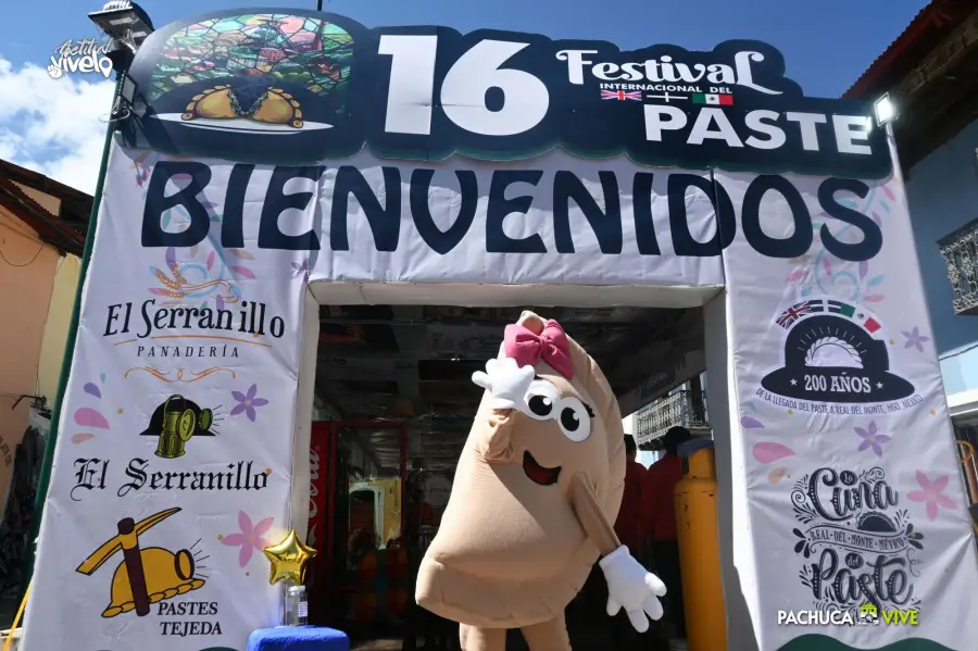 Festival Internacional del Paste celebra los 200 años de su llegada a Real del Monte | FOTOS y VIDEO