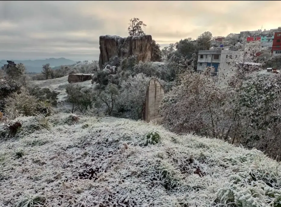 Las mejores postales que ha dejado la sorpresiva e histórica nevada en Hidalgo 15 Las mejores postales que ha dejado la sorpresiva e histórica nevada en Hidalgo