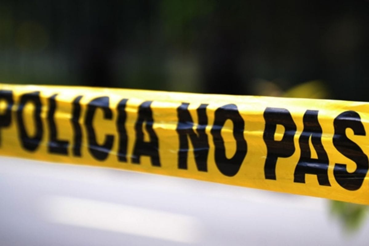 Hombre pierde la vida cuando podaba un árbol en Pachuca; descarga eléctrica lo fulminó