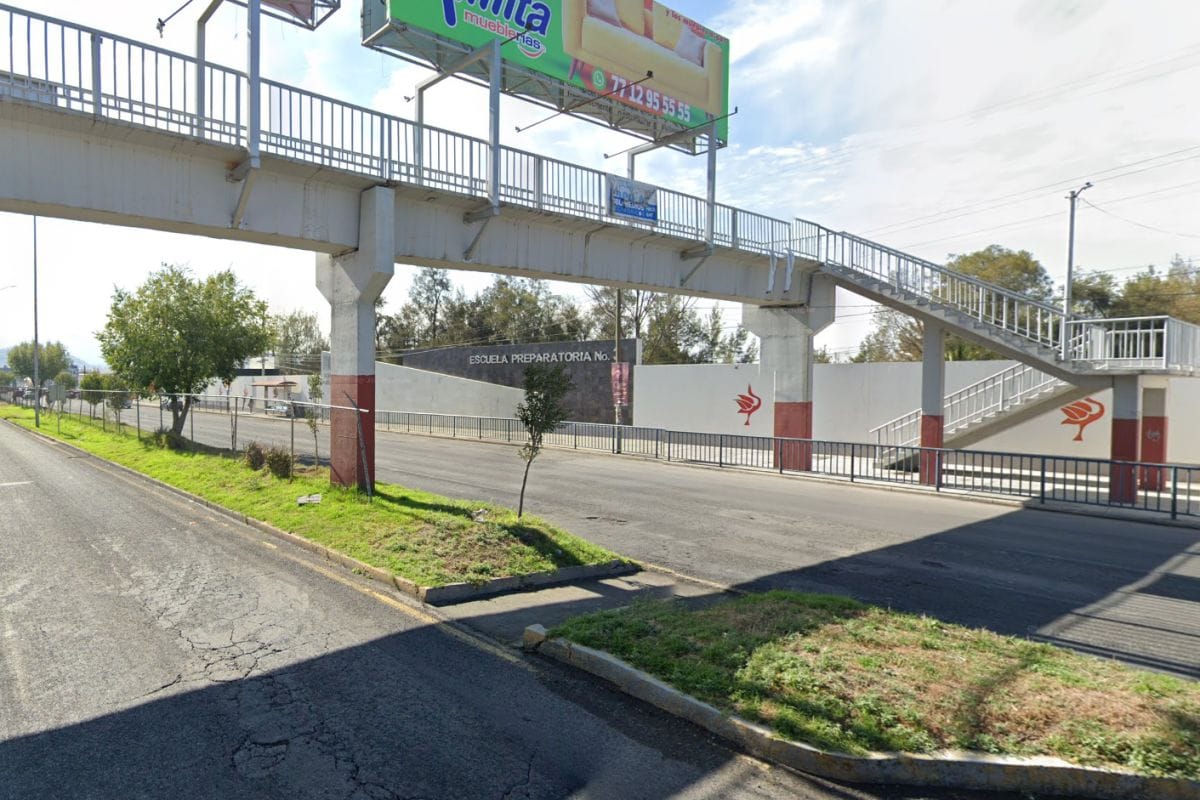 Mujer atenta contra su vida lanzándose de un puente en Pachuca