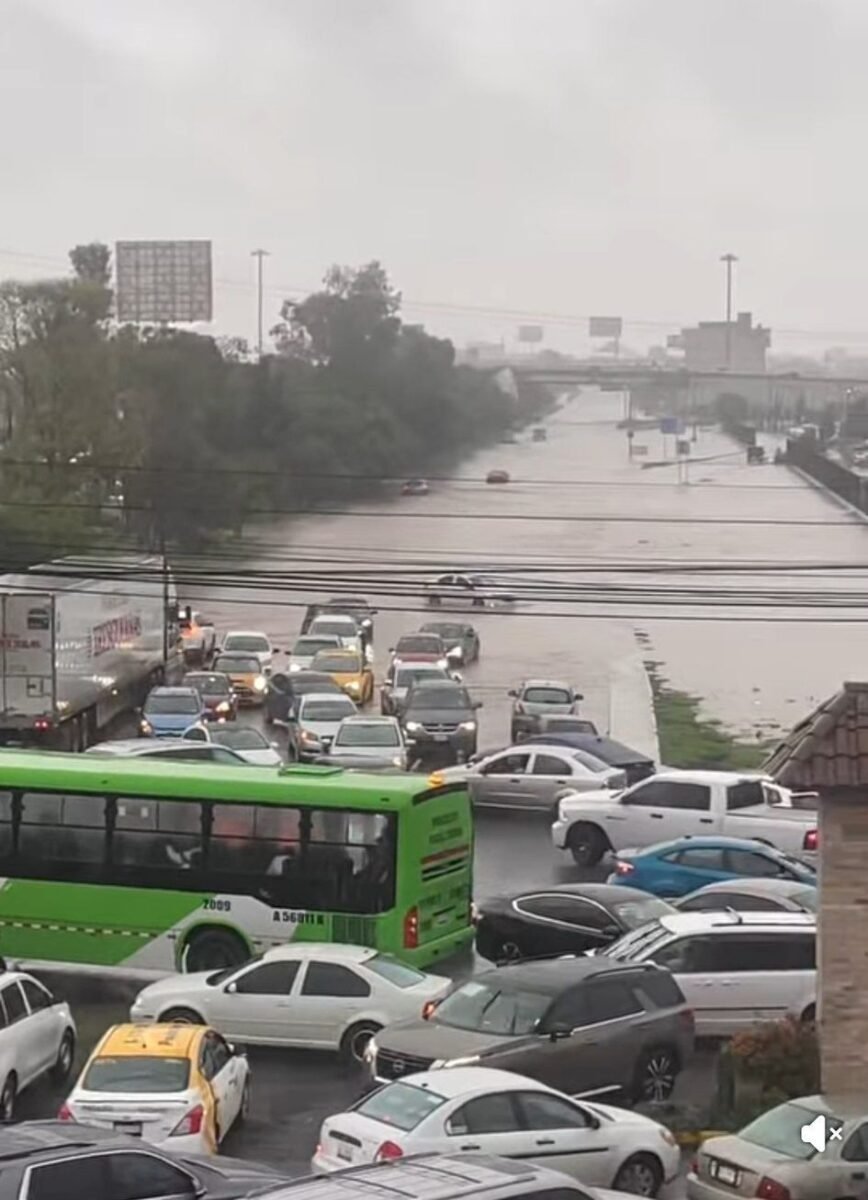 Torrencial lluvia deja inundaciones este Día del Padre en la zona metropolitana de Pachuca (fotos) 10 Torrencial lluvia deja inundaciones este Día del Padre en la zona metropolitana de Pachuca (fotos)