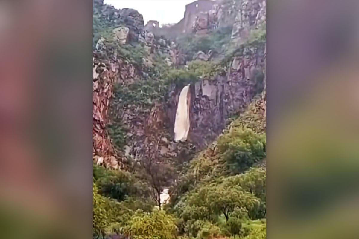 Lluvias reviven cascada en rincón de Pachuca (video)