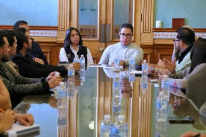 Se ponen de acuerdo empresarios y autoridades de Pachuca para que bares y cantinas sean espacios seguros