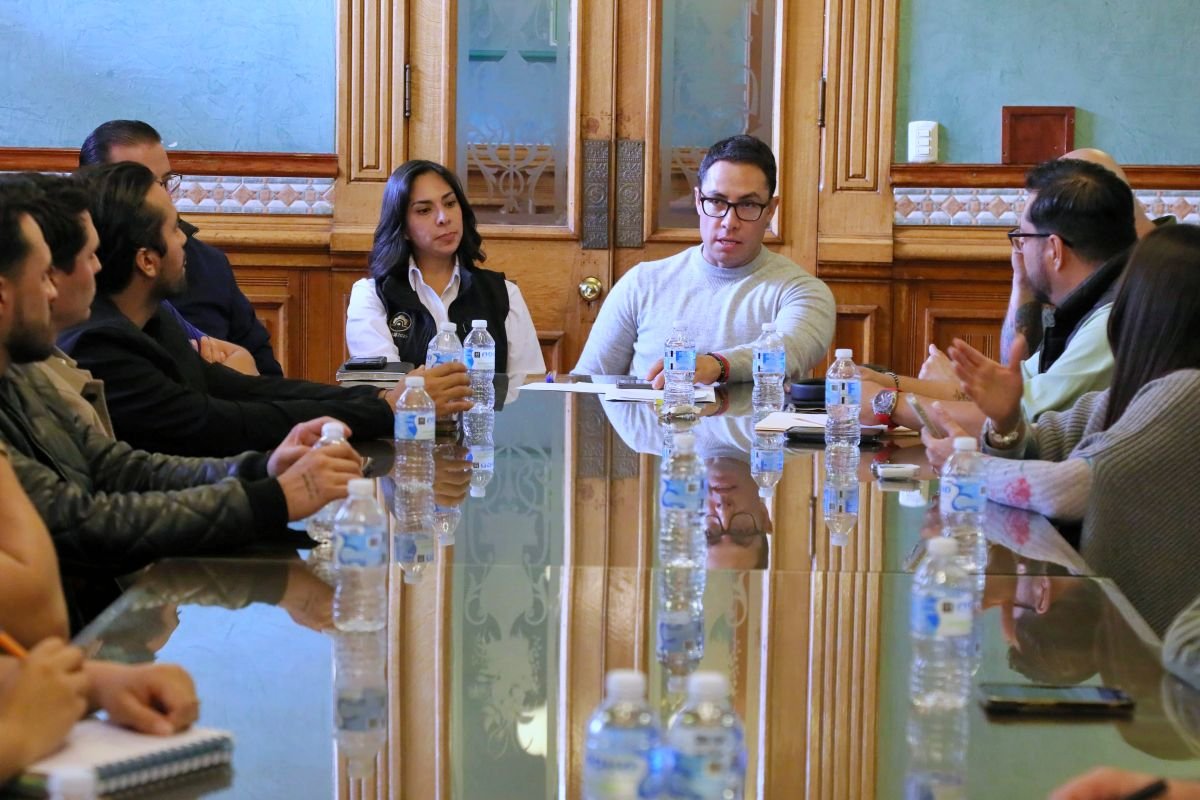 Se ponen de acuerdo empresarios y autoridades de Pachuca para que bares y cantinas sean espacios seguros