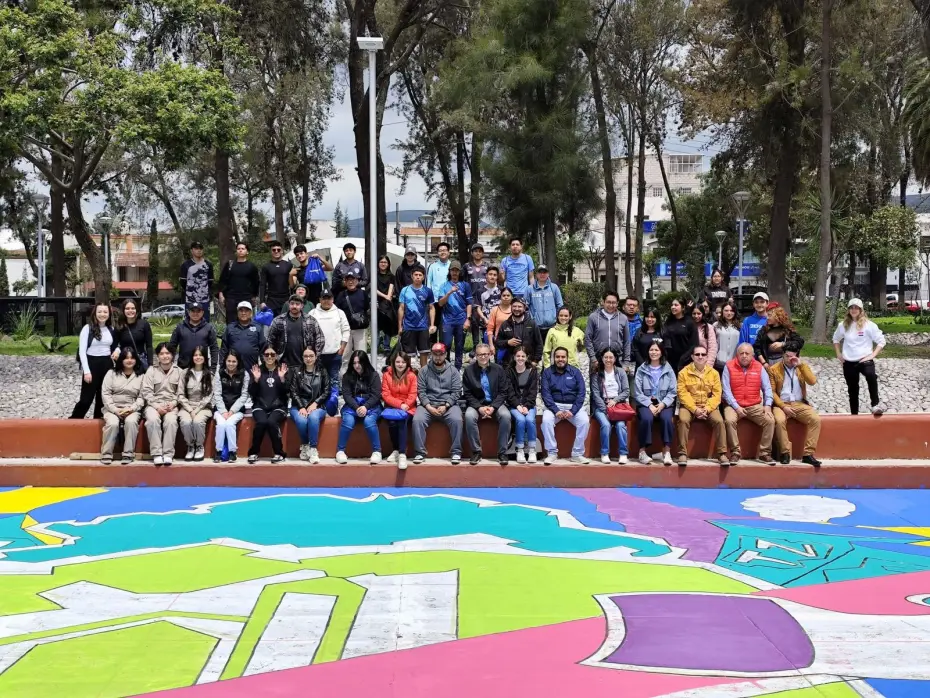 Con diseño artístico, llenan de color la cancha del parque Hidalgo 5 Con diseño artístico, llenan de color la cancha del parque Hidalgo