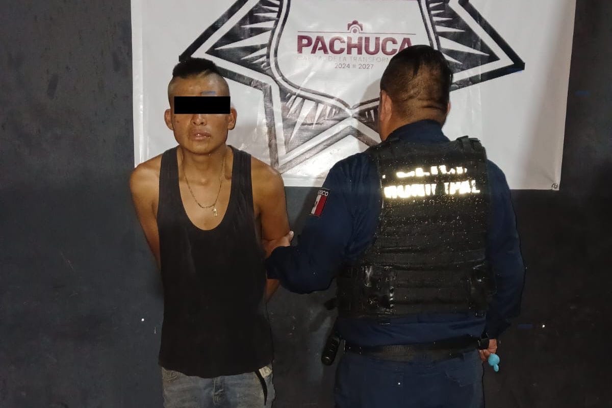 Atrapan a 'El Colmillos' en el centro de Pachuca; alteraba el orden público