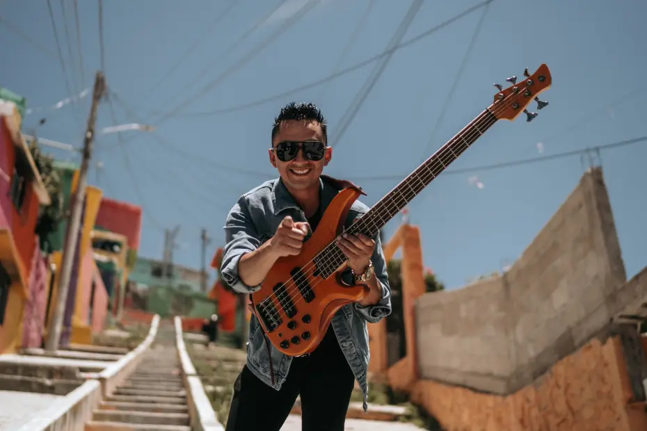 Grupo Aroma graba video musical en el barrio de Cubitos