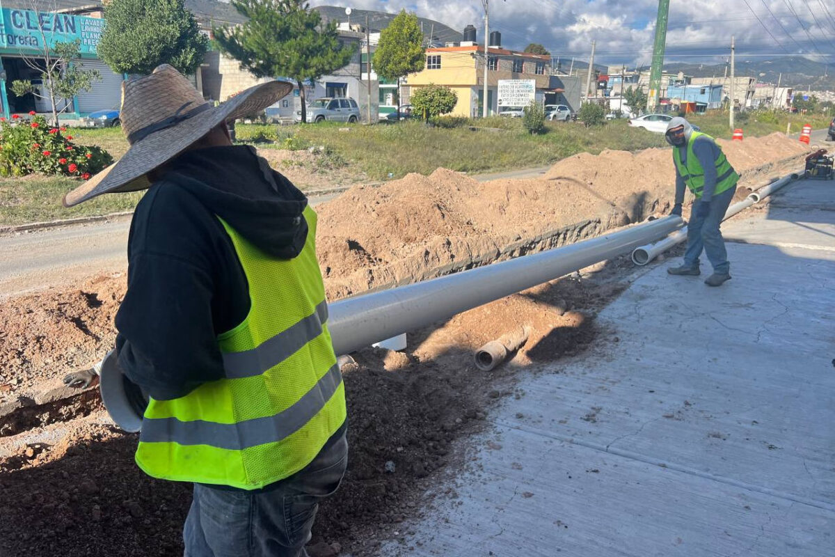 Nuevas líneas de distribución de agua beneficiarán a una de las colonias más grandes de Pachuca