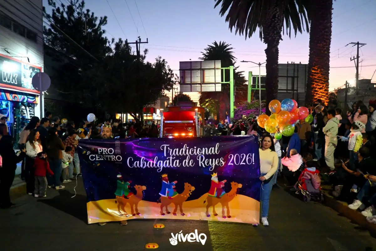 Más de 20 mil personas disfrutaron la tradicional Cabalgata de Reyes Magos en Pachuca (fotos y video)