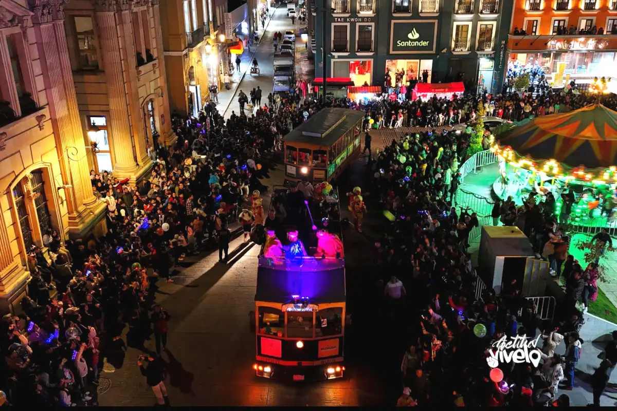 Más de 20 mil personas disfrutaron la tradicional Cabalgata de Reyes Magos en Pachuca (fotos y video)