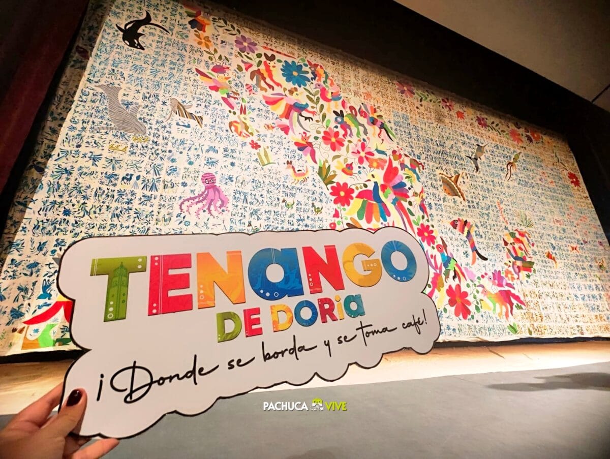 Dan mantenimiento en Pachuca al mural de Tenango más grande del mundo para su festejo