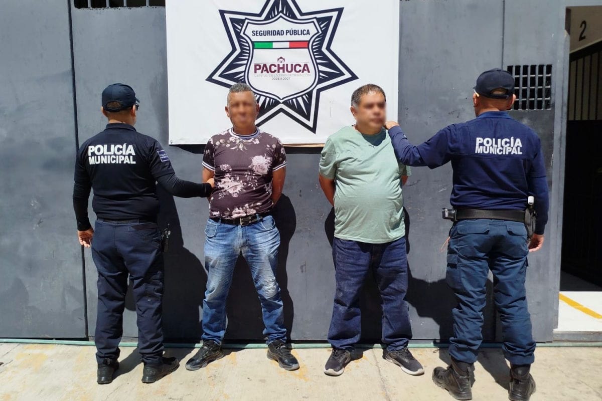 Atrapan a presuntos ladrones de autopartes en Pachuca