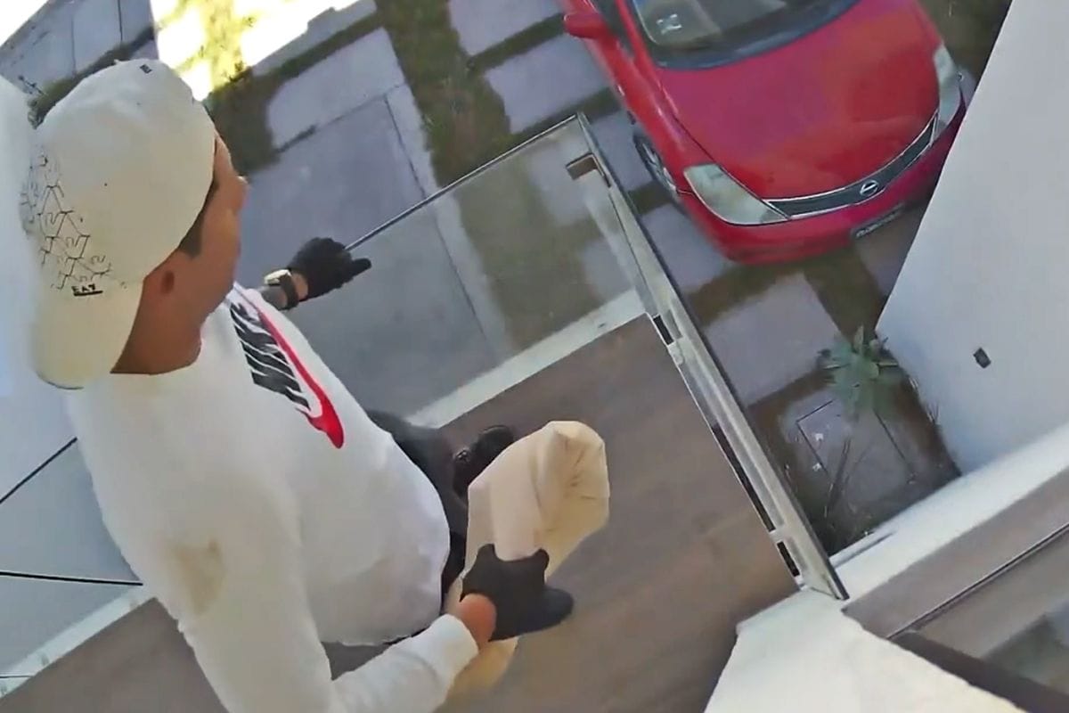 Denuncian robos a viviendas en privada de Mineral de la Reforma (video)