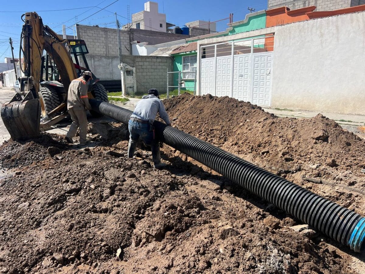 Modernizan red de drenaje en fraccionamiento de Pachuca