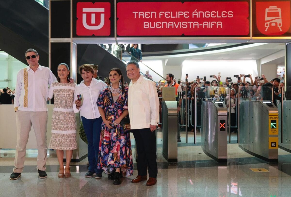 Acompañada de Julio Menchaca, Sheinbaum inaugura el tren Felipe Ángeles para conectar la CDMX con el AIFA