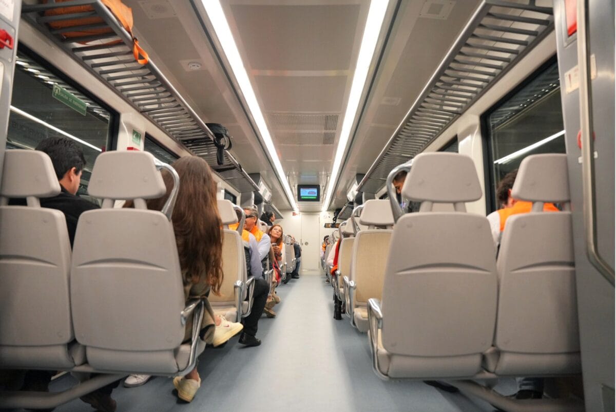 Acompañada de Julio Menchaca, Sheinbaum inaugura el tren Felipe Ángeles para conectar la CDMX con el AIFA