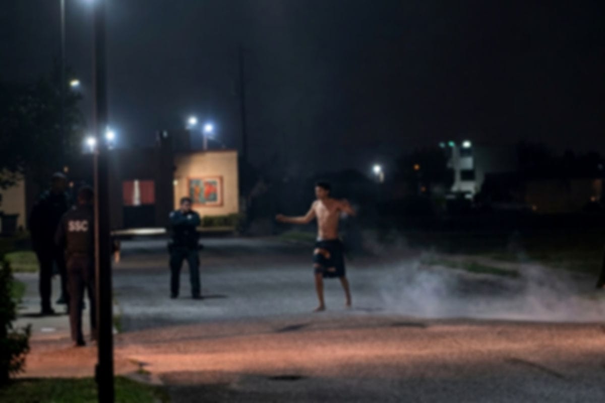 Movilización por reporte de autolesión en Tizayuca acaba en una oficial y un civil heridos de bala
