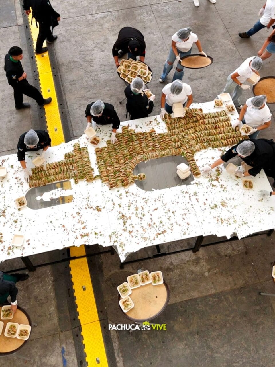 Pachuca logra el Récord Guinness de la exposición de tacos más grande del mundo